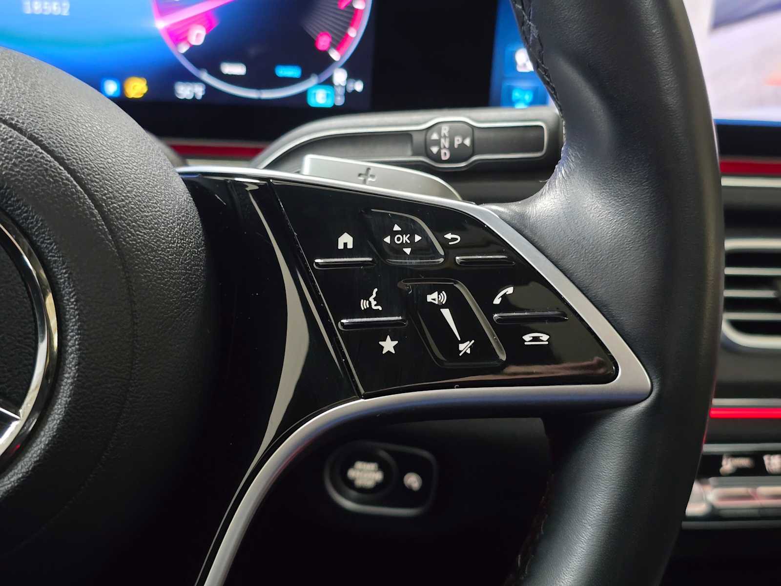 Used 2024 Mercedes-Benz GLS 450 4MATIC image 28