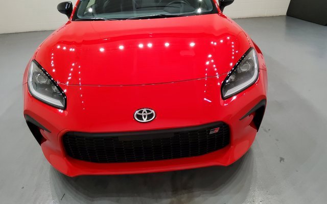 Used 2024 Toyota GR86 Premium image 11