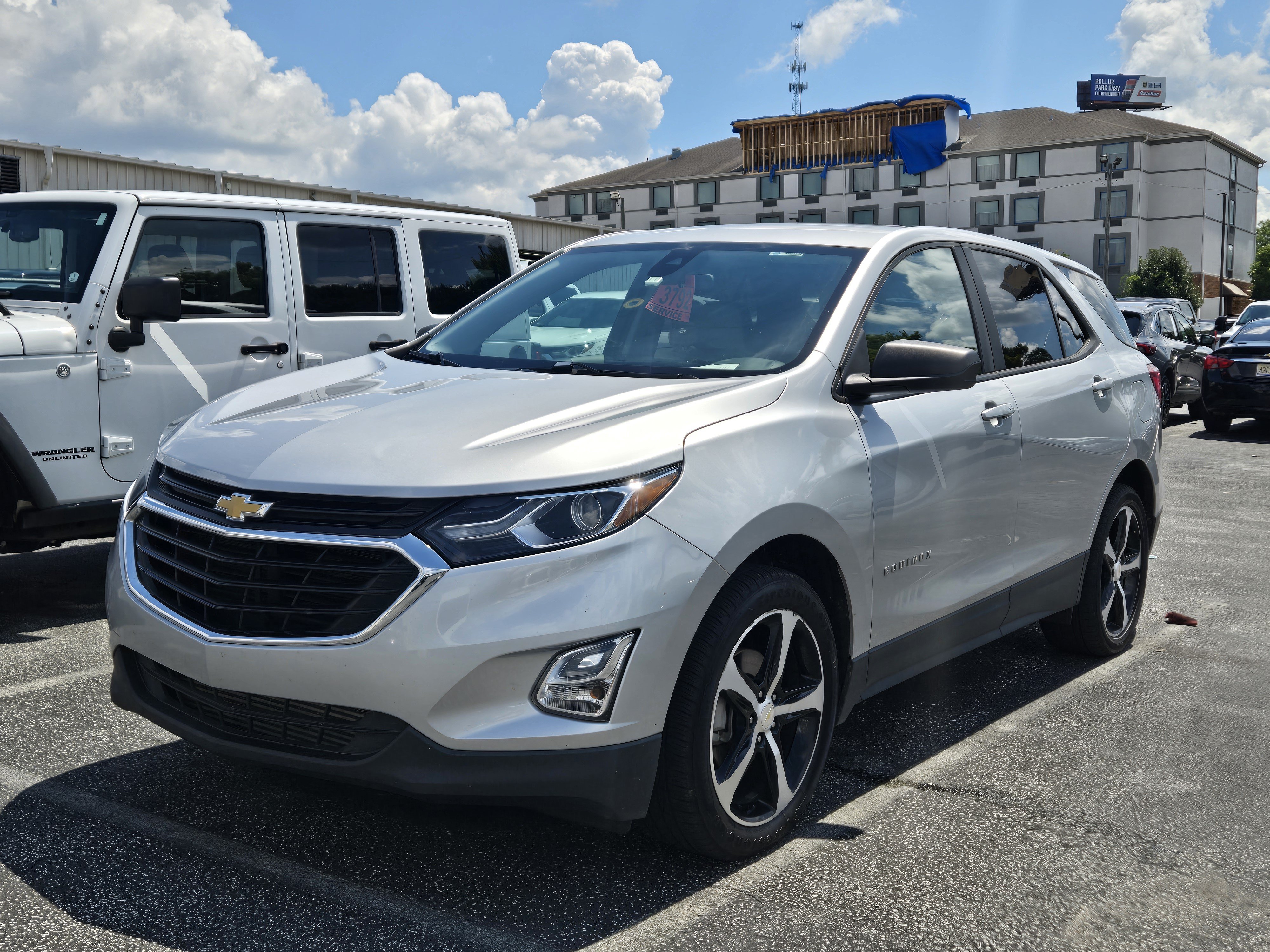 Used 2021 Chevrolet Equinox LS w/ LS Convenience Package