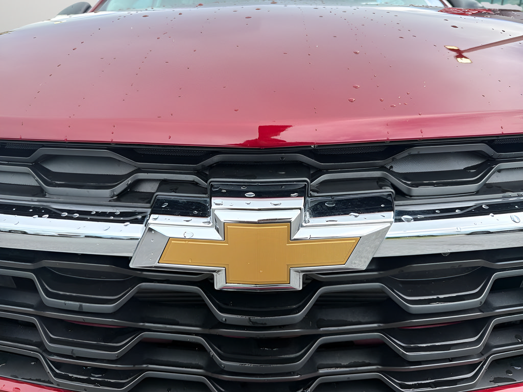 Used 2025 Chevrolet Trax LS FWD image 41