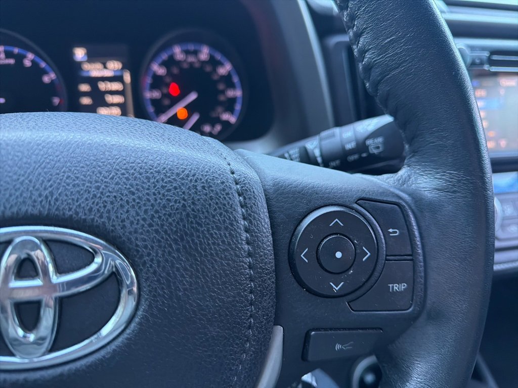 Used 2018 Toyota RAV4 Adventure image 27