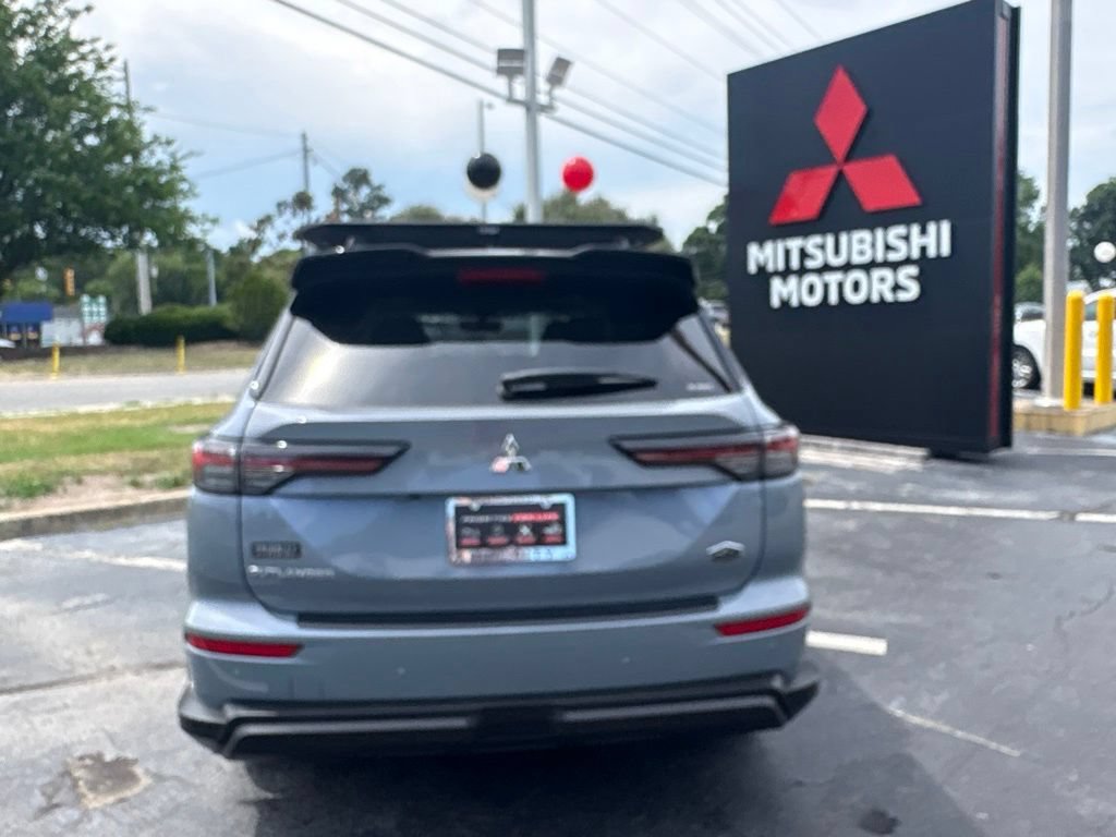 New 2026 Mitsubishi Outlander AWD image 4