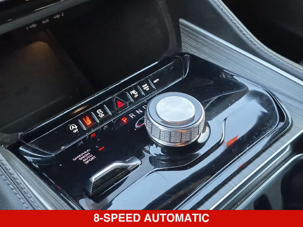 Used 2024 Jeep Wagoneer L Series II AWD/4WD image 32