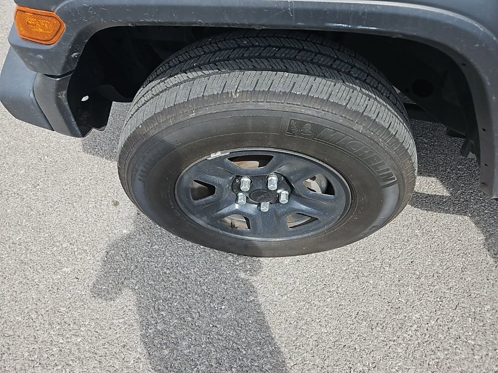 Used 2023 Jeep Wrangler Sport image 13