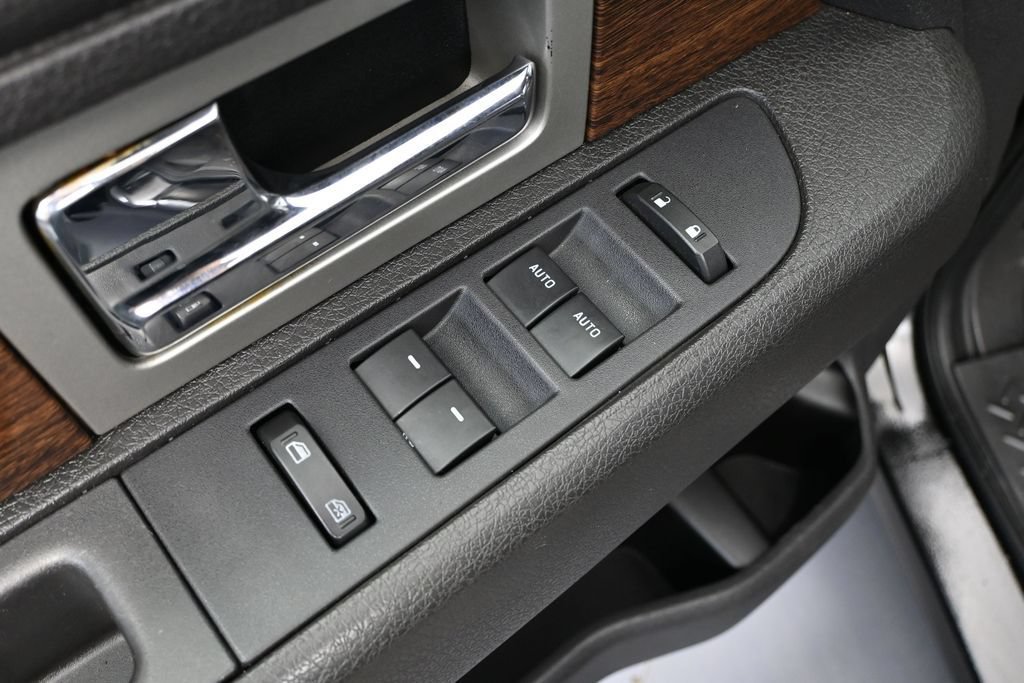 Used 2013 Ford F150 Lariat w/ Lariat Chrome Pkg AWD/4WD image 15