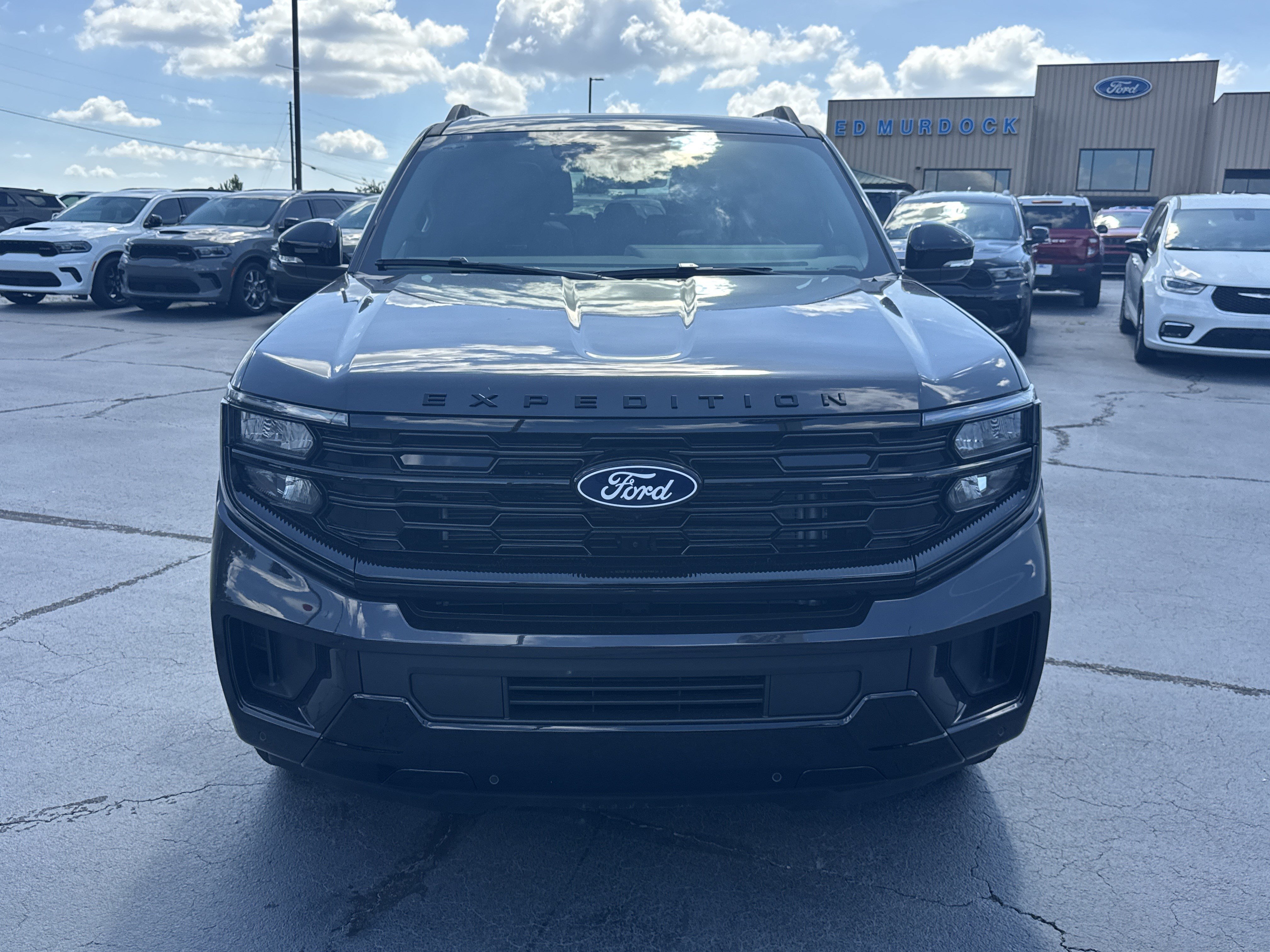 New 2027 Ford Expedition Max Platinum w/ Stealth Appearance Package AWD/4WD image 3