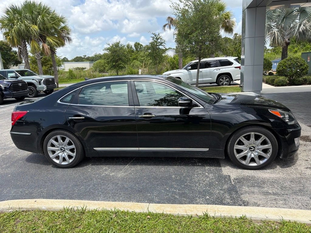Used 2011 Hyundai Equus Ultimate RWD image 3
