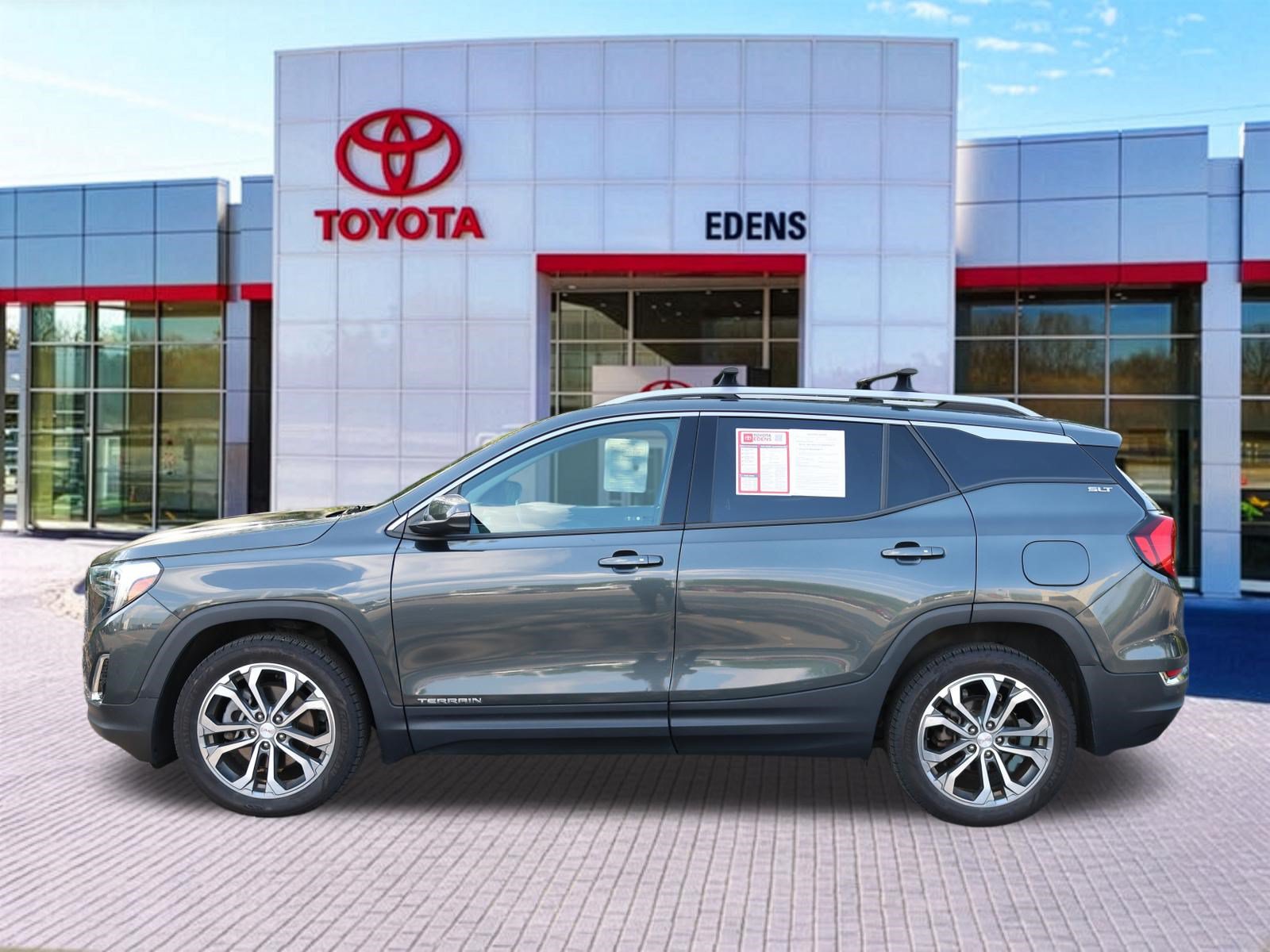 Used 2020 GMC Terrain SLT w/ Preferred Package AWD/4WD image 9