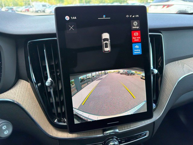 New 2027 Volvo XC60 B5 Core AWD/4WD image 18
