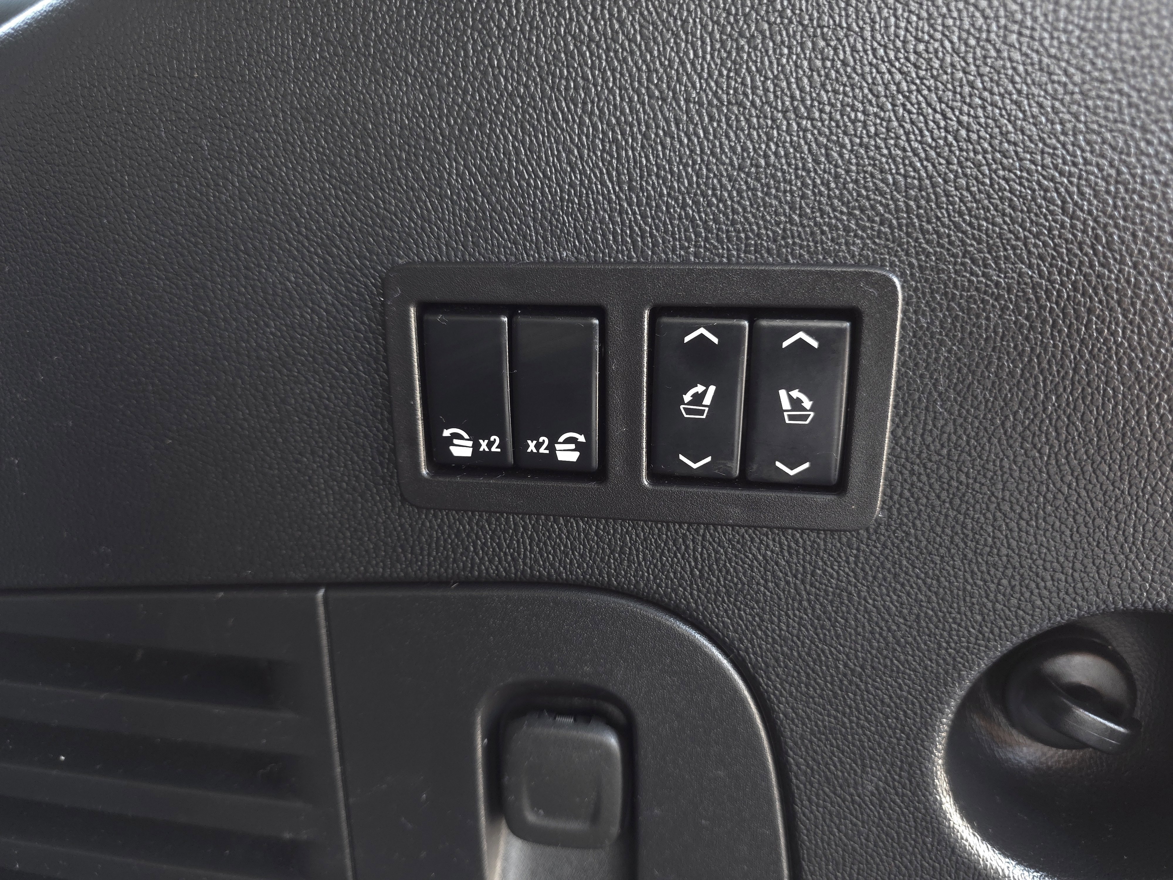 Used 2020 Chevrolet Tahoe Premier w/ RST 6.2L Performance Edition image 37