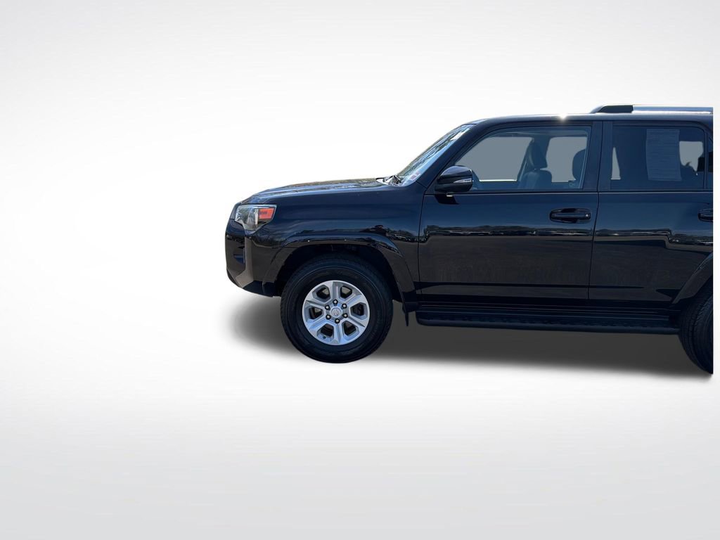Used 2020 Toyota 4Runner SR5 Premium w/ Moonroof Package AWD/4WD image 28