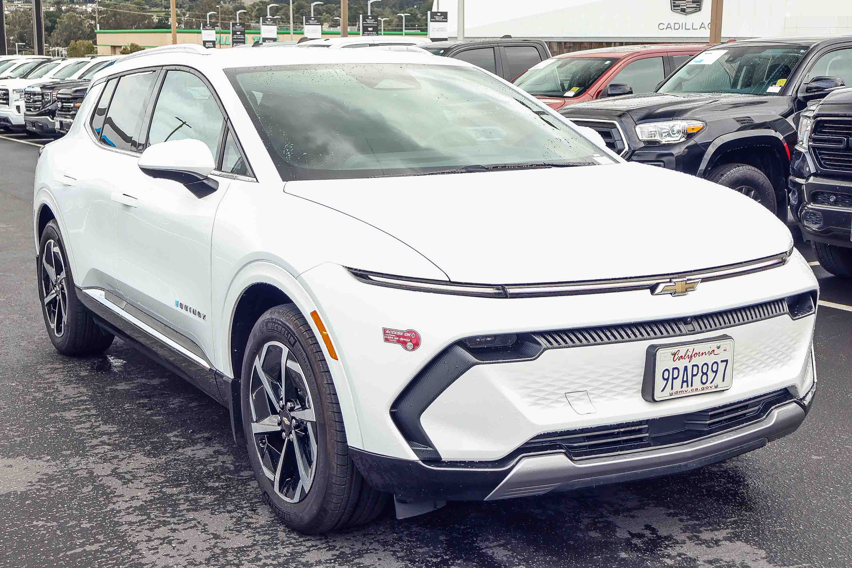 Used 2024 Chevrolet Equinox EV LT w/ LPO, Active Package image 20
