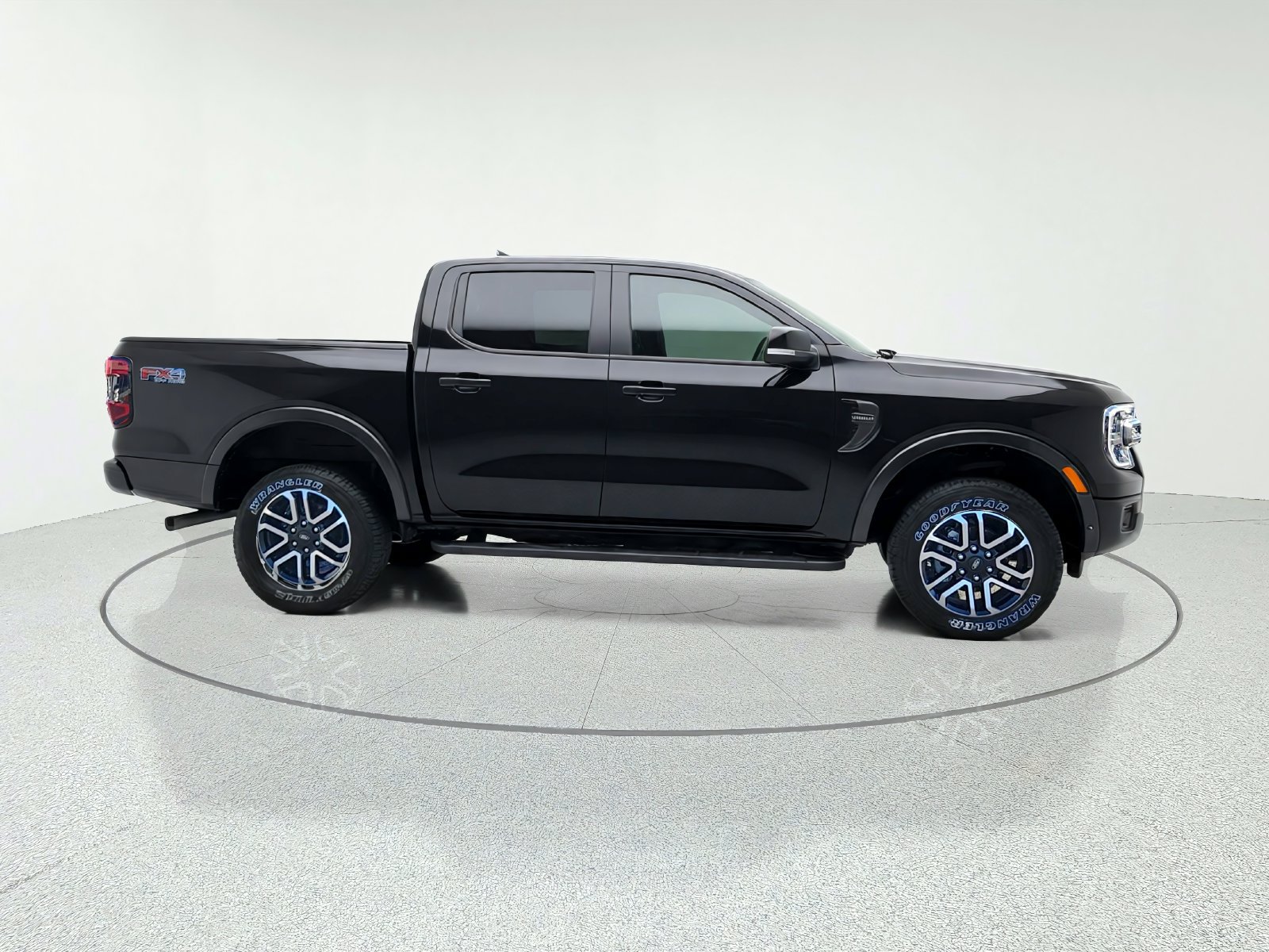 Used 2024 Ford Ranger Lariat w/ FX4 Off-Road Package AWD/4WD image 10