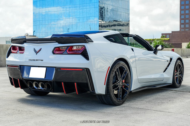 Used 2018 Chevrolet Corvette Stingray Coupe w/ 1LT RWD image 7
