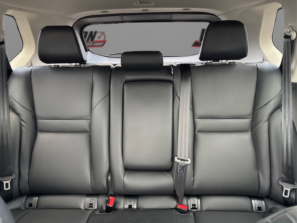 Used 2023 Nissan Rogue SV w/ SV Premium Package image 19