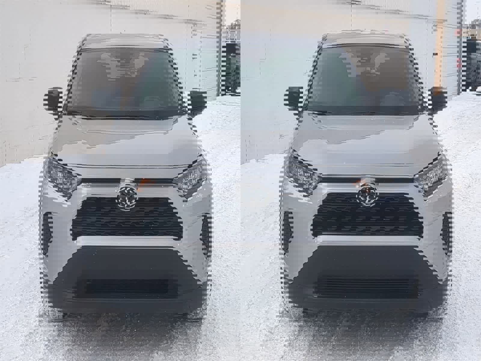 Used 2022 Toyota RAV4 LE image 17