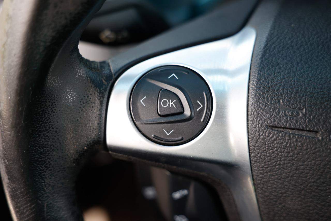 Used 2012 Ford Focus SE FWD image 25