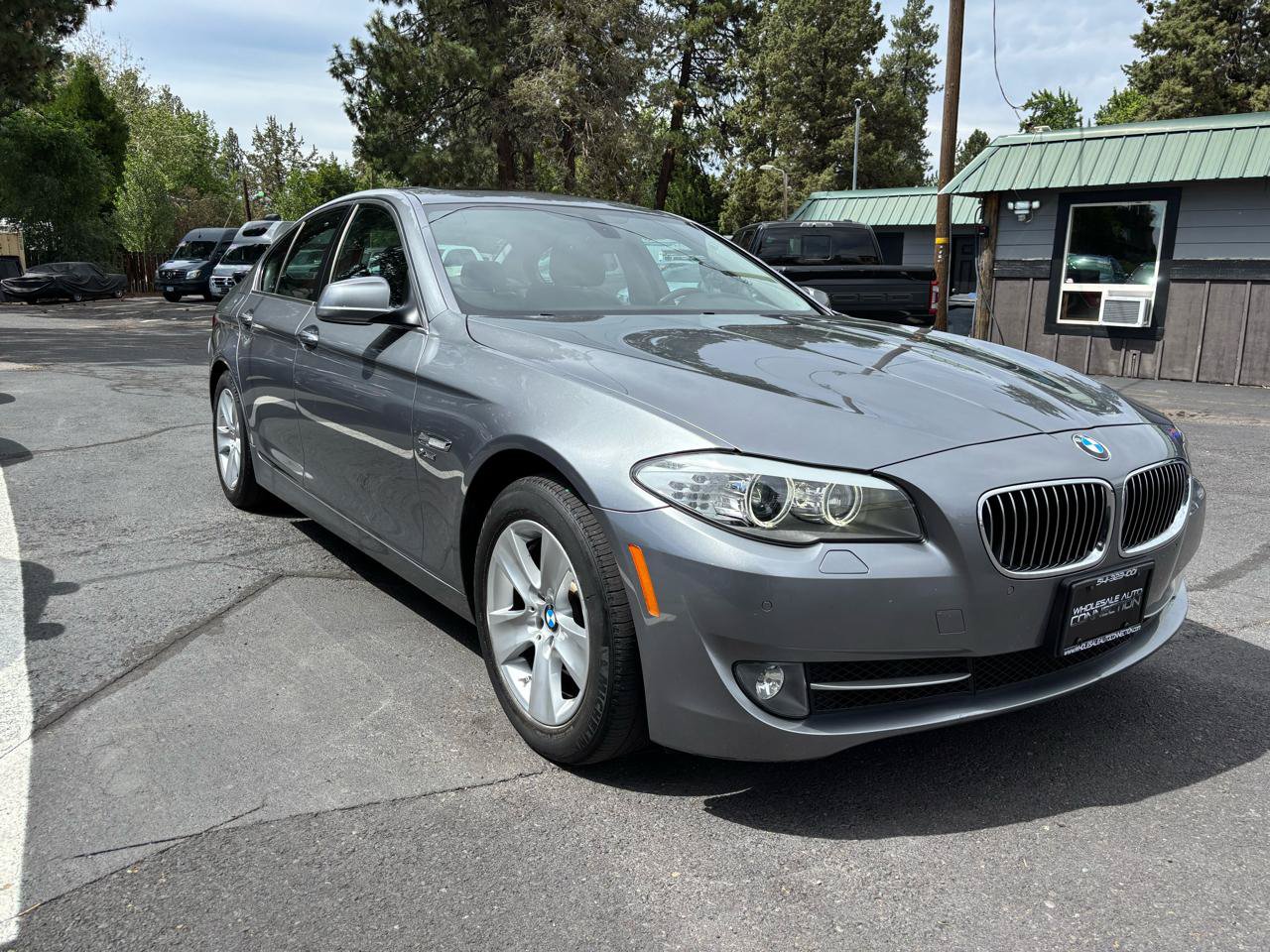 Used 2012 BMW 528i xDrive Sedan AWD/4WD image 6