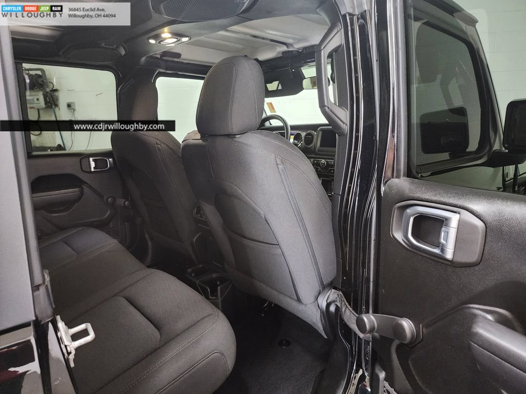Used 2023 Jeep Wrangler Unlimited Sport AWD/4WD image 28