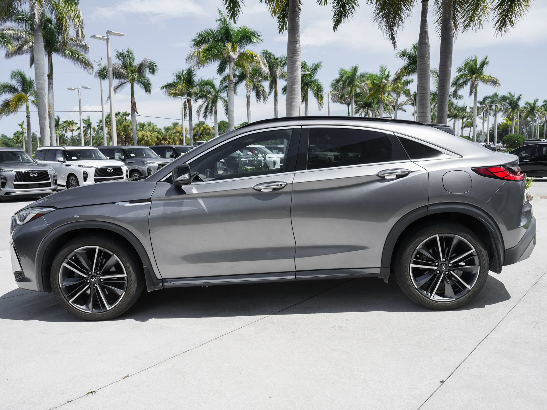 Used 2023 INFINITI QX55 Sensory w/ Lighting Package AWD/4WD image 7