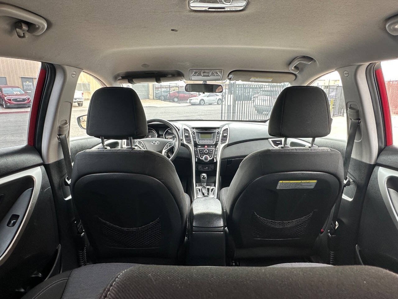 Used 2015 Hyundai Elantra GT FWD image 5