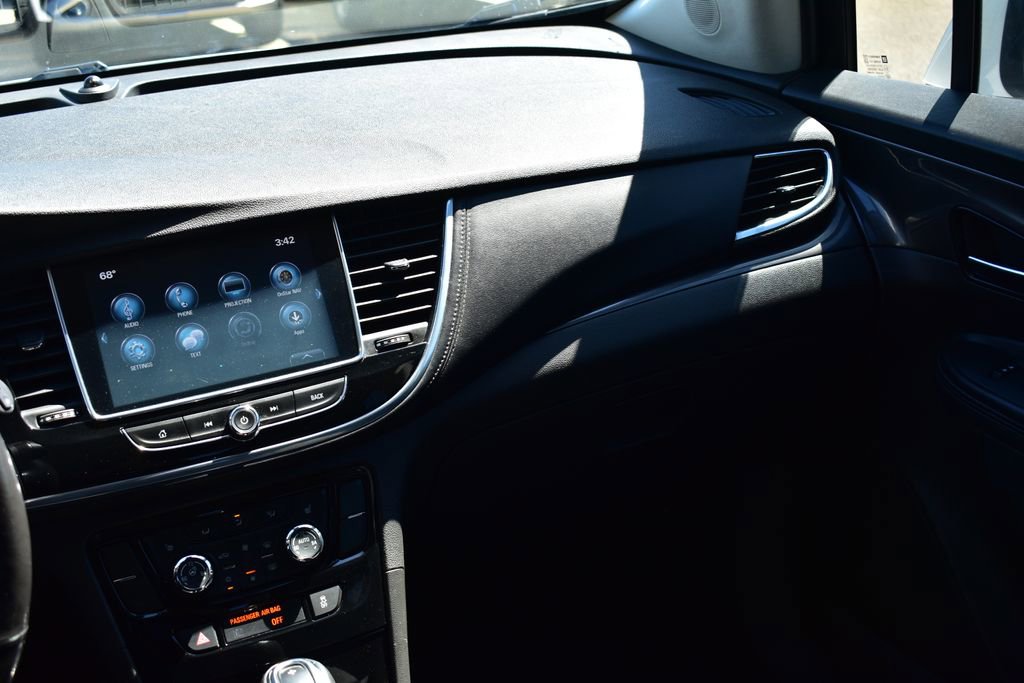 Used 2019 Buick Encore Essence FWD image 27