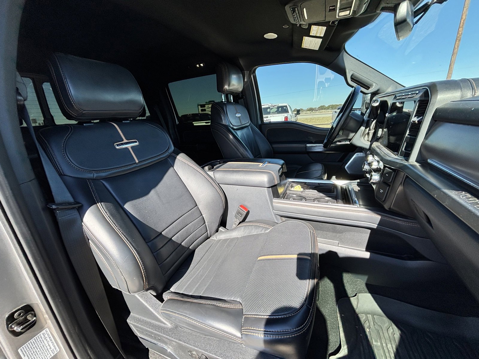 Used 2024 Ford F250 Platinum image 23