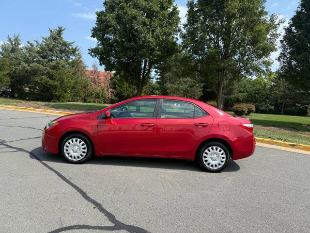 Used 2015 Toyota Corolla LE FWD image 6