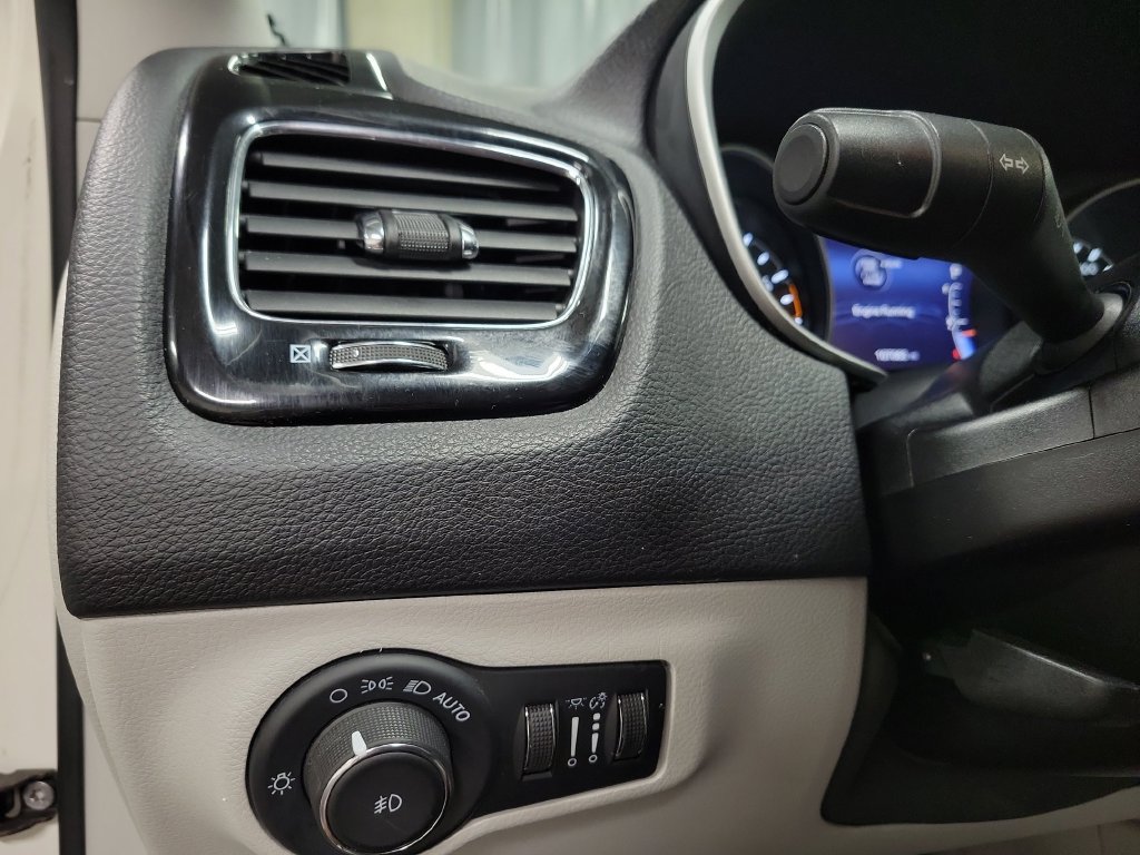 Used 2021 Jeep Compass Limited AWD/4WD image 26