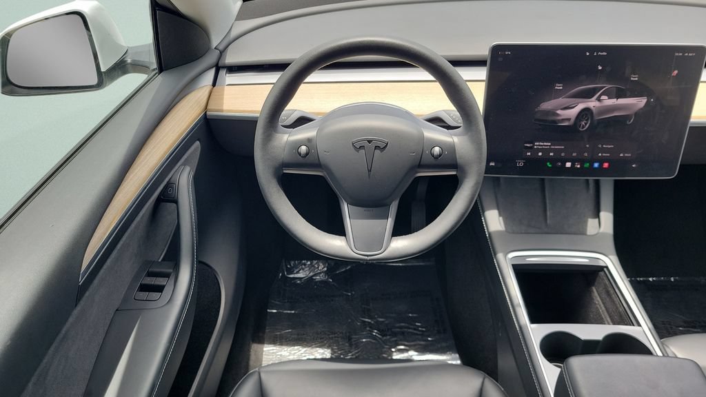 Used 2023 Tesla Model Y Long Range AWD/4WD image 16