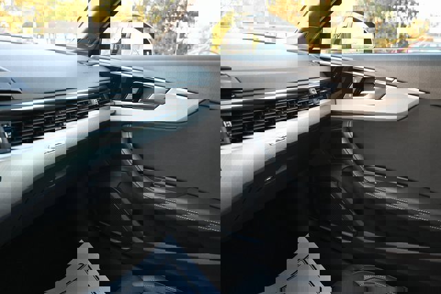 Used 2022 Audi A4 2.0T Premium Plus image 28