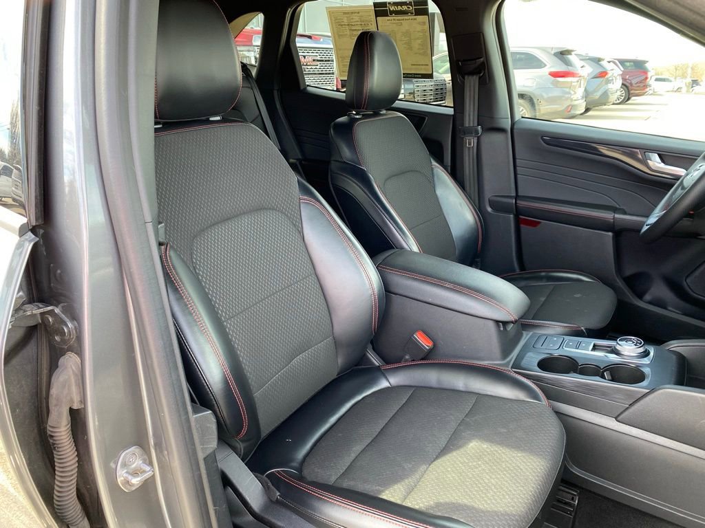 Used 2024 Ford Escape ST-Line image 29