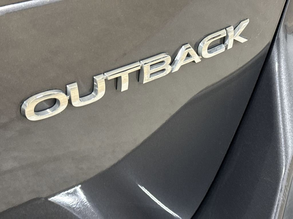 Used 2022 Subaru Outback Premium image 27