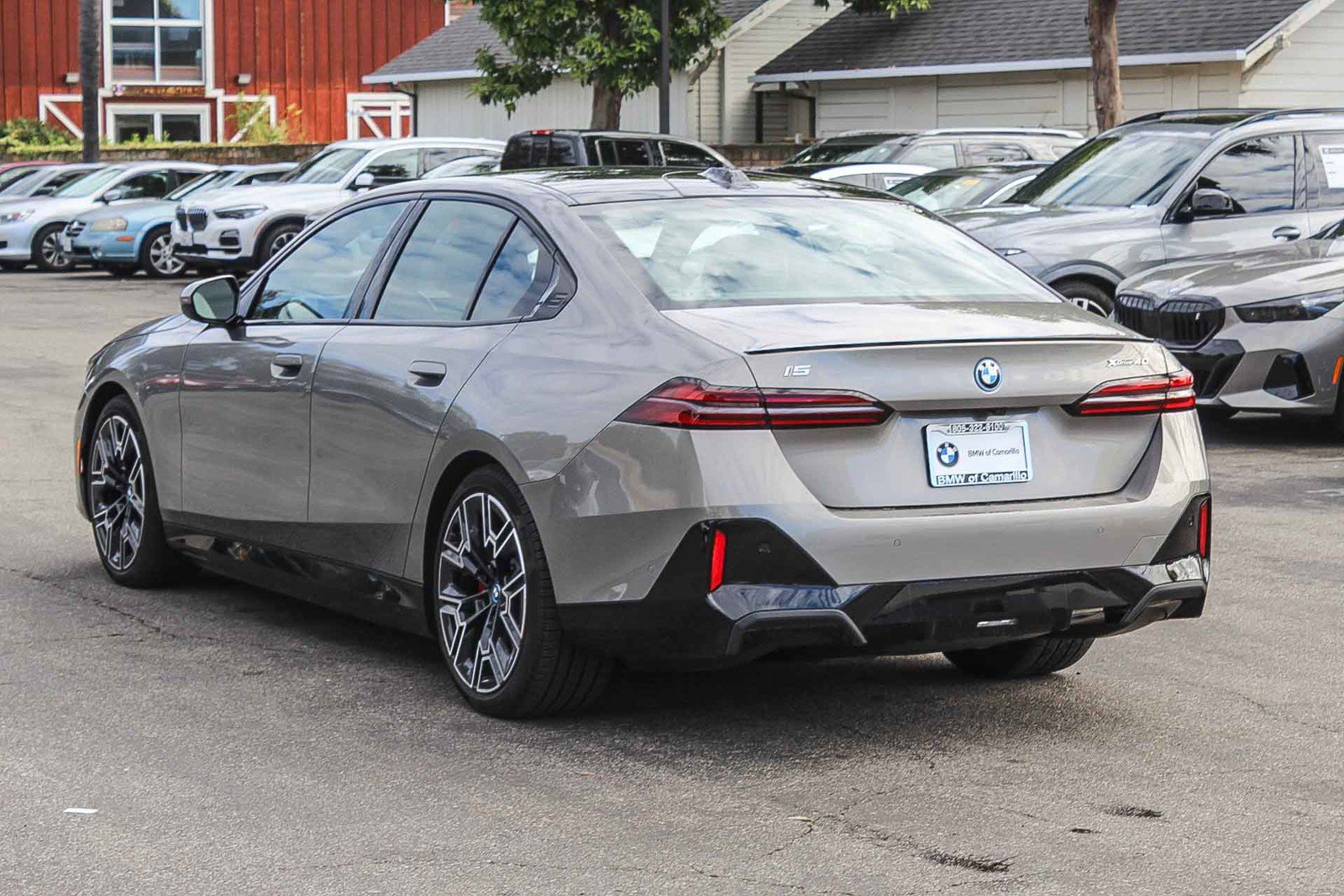 Used 2025 BMW i5 xDrive40 image 4