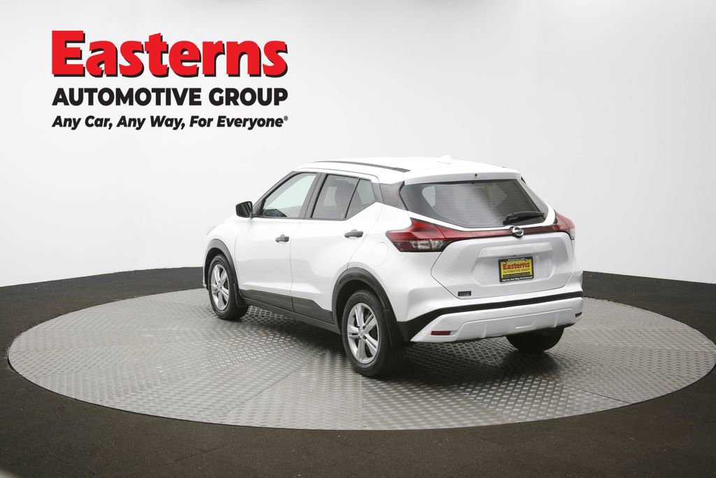 Used 2021 Nissan Kicks S image 61