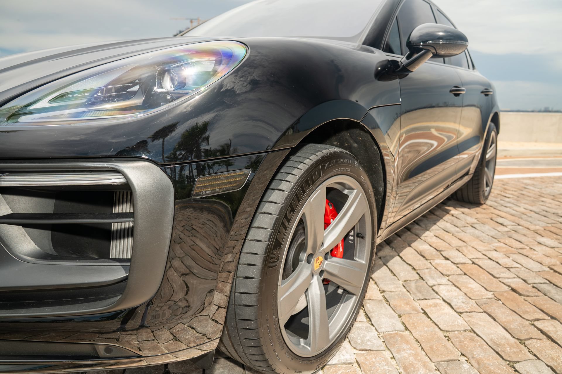 Used 2022 Porsche Macan GTS AWD/4WD image 11