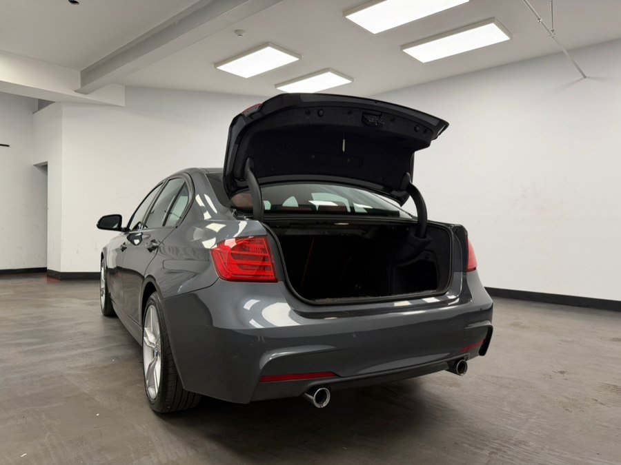 Used 2015 BMW 335i xDrive Sedan w/ M Sport AWD/4WD image 65