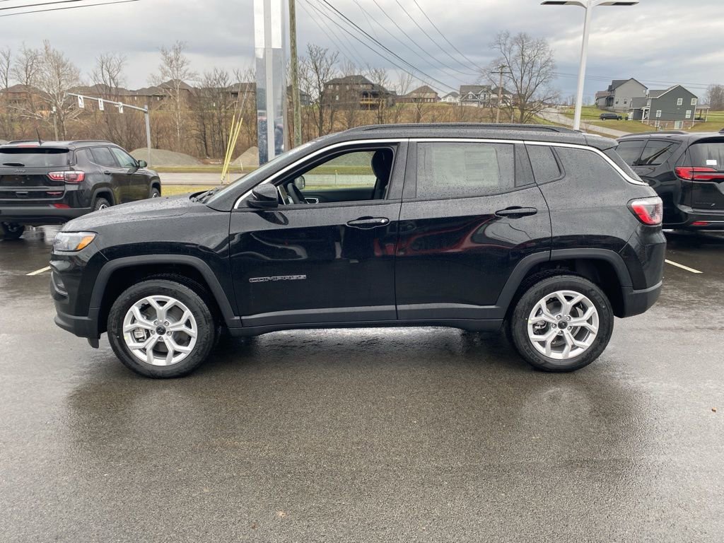 New 2026 Jeep Compass Latitude image 6