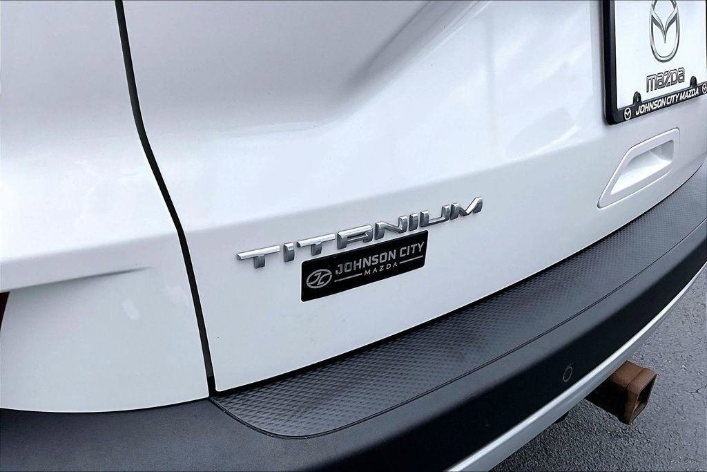 Used 2020 Ford Escape Titanium w/ Titanium Premium Package 2.0 image 8