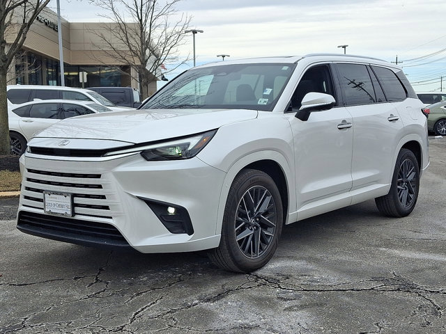 Used 2024 Lexus TX 350 AWD image 3