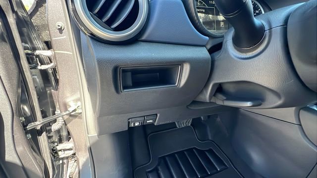 New 2025 Nissan Versa SV w/ Trunk Package image 29