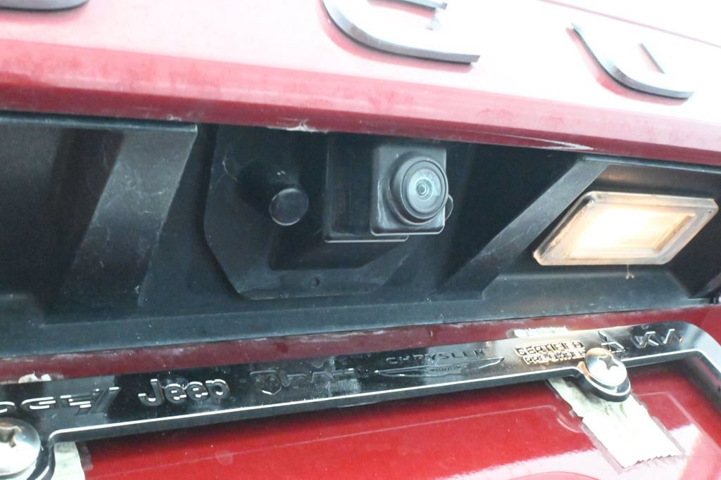 Used 2023 Nissan Rogue S FWD image 32