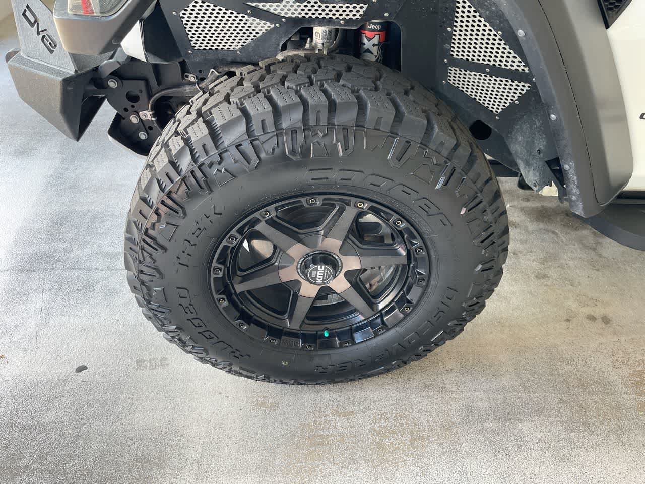 Used 2021 Jeep Gladiator Mojave AWD/4WD image 10