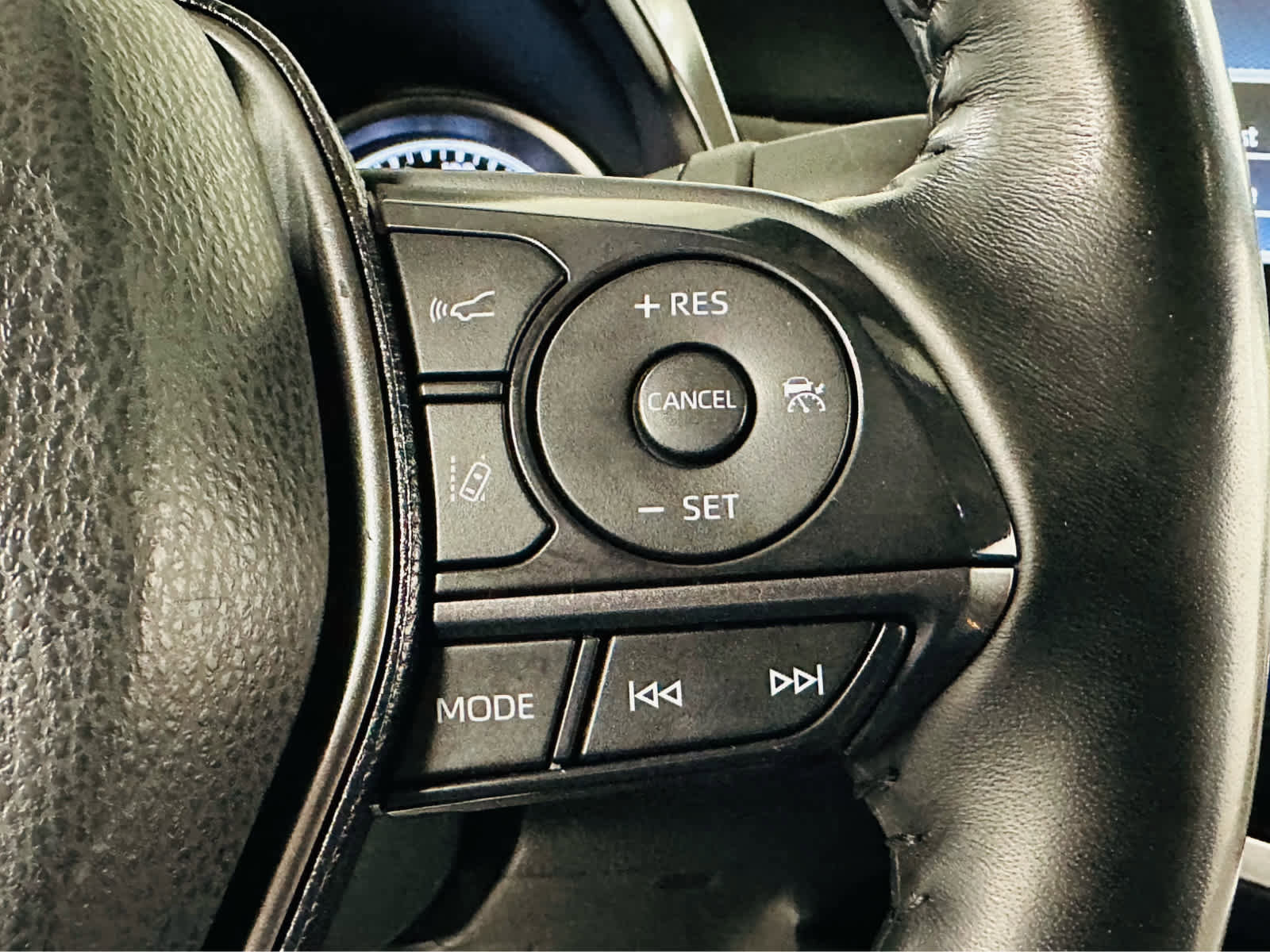 Used 2023 Toyota Camry SE image 15