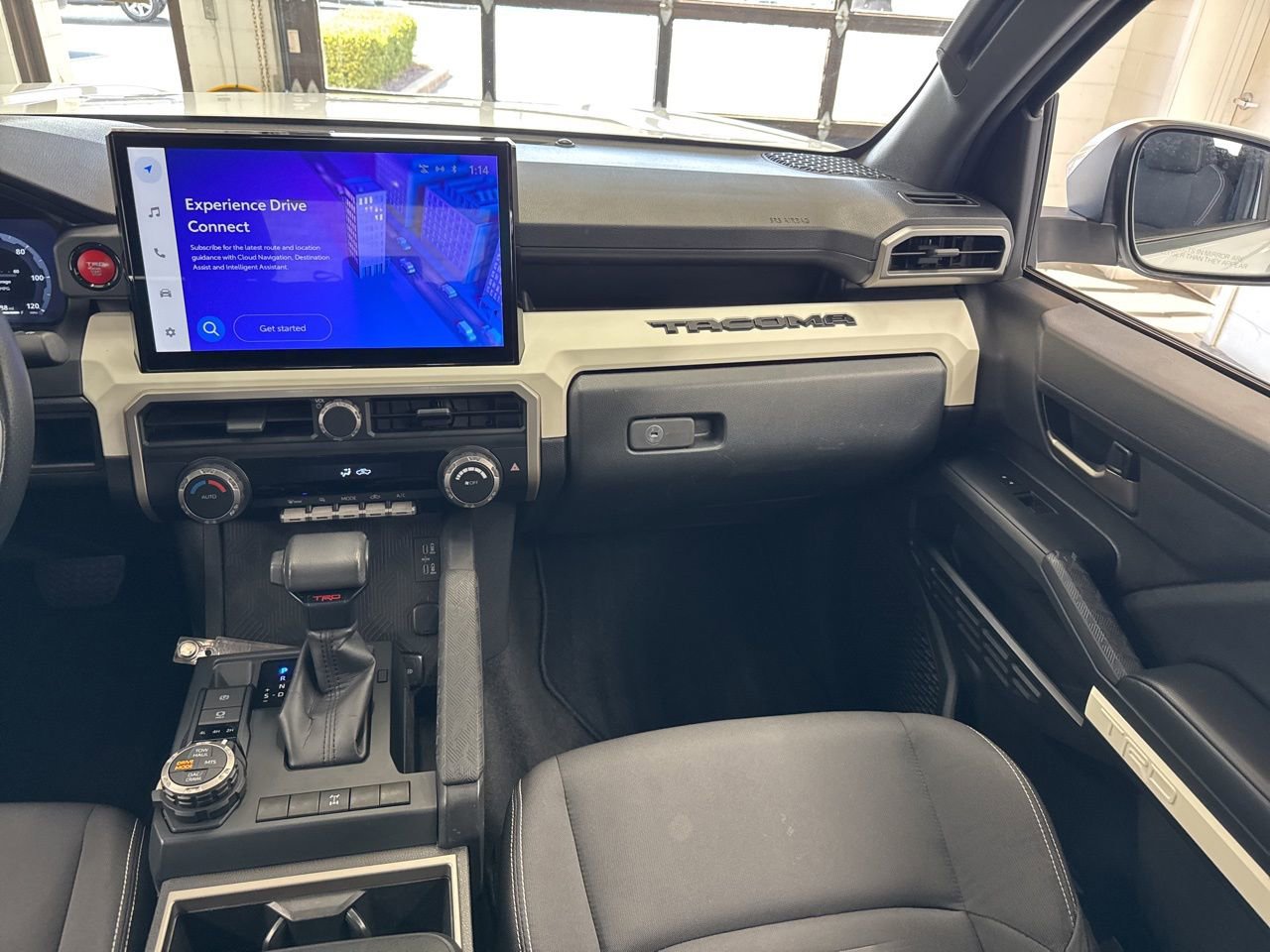 Used 2024 Toyota Tacoma TRD Off-Road image 44