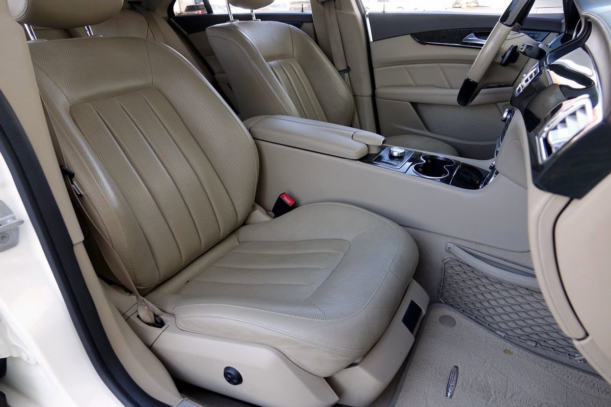 Used 2014 Mercedes-Benz CLS 550 4MATIC image 8