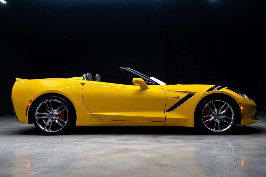 Used 2015 Chevrolet Corvette Stingray Convertible w/ 3LT Preferred Equipment Group RWD image 13