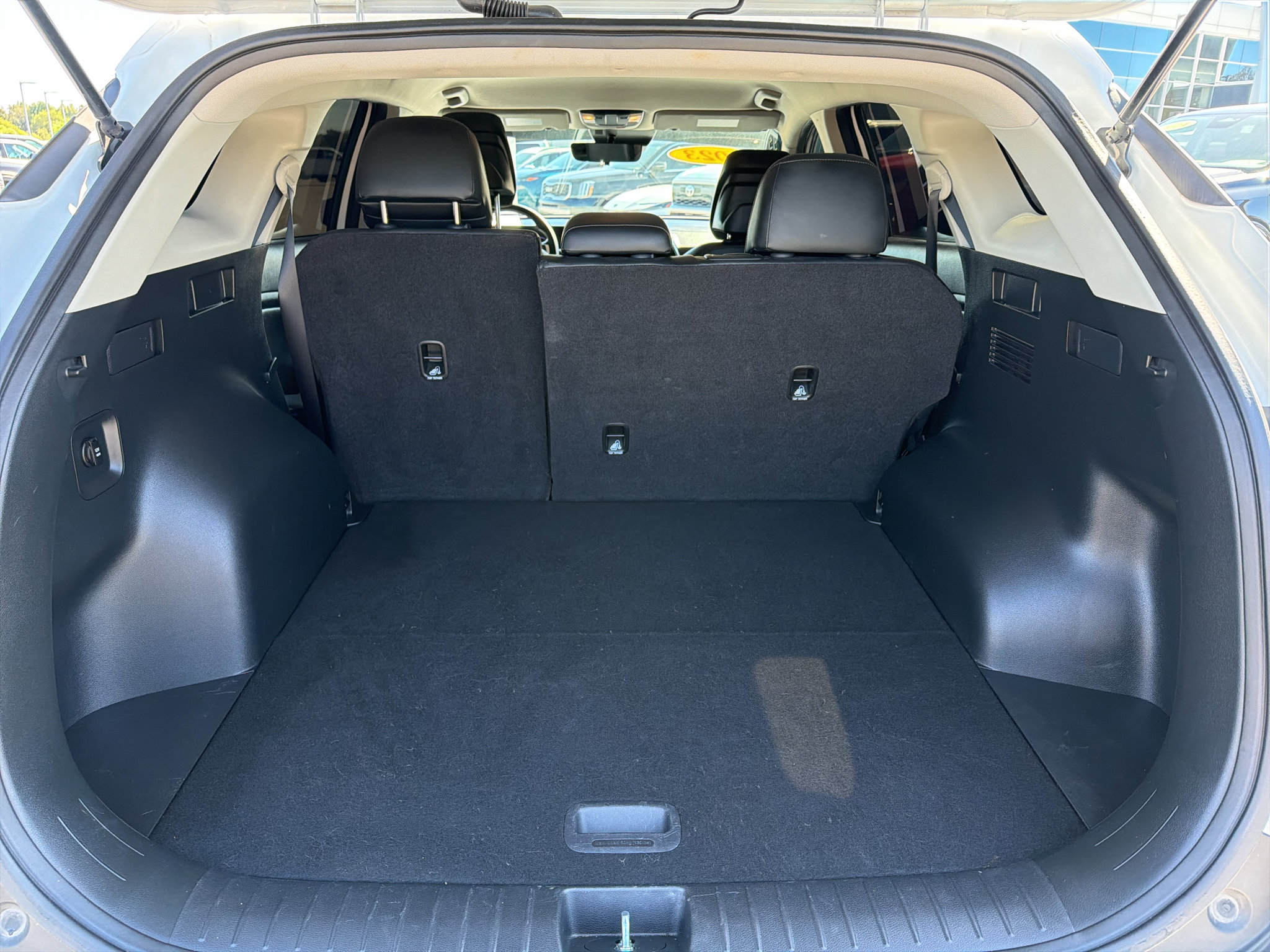 Used 2023 Kia Sportage EX FWD image 32