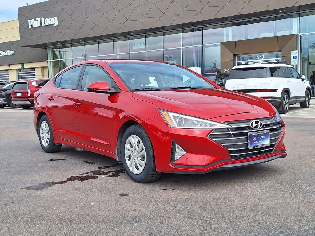 Used 2019 Hyundai Elantra SE image 1