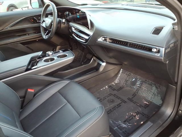 Certified 2024 Cadillac Lyriq Luxury image 23